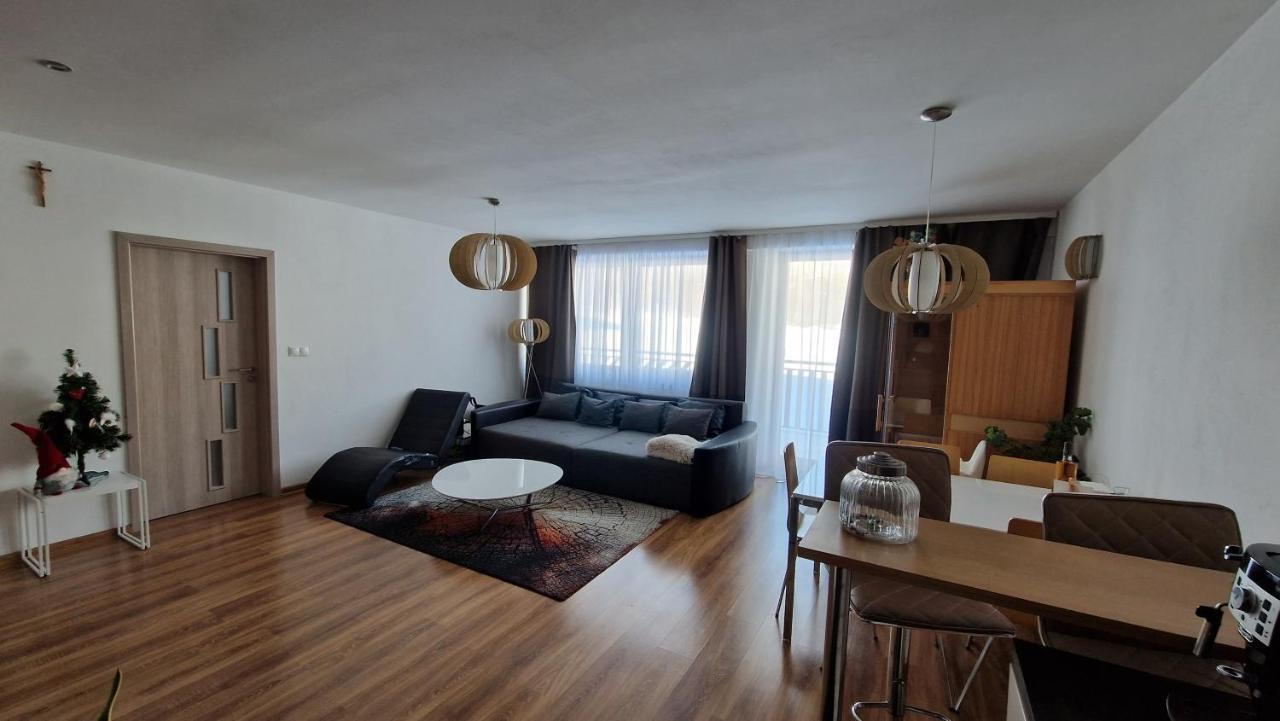 Apartment Panorama 35C - Apartman So Saunou Доновали Екстер'єр фото