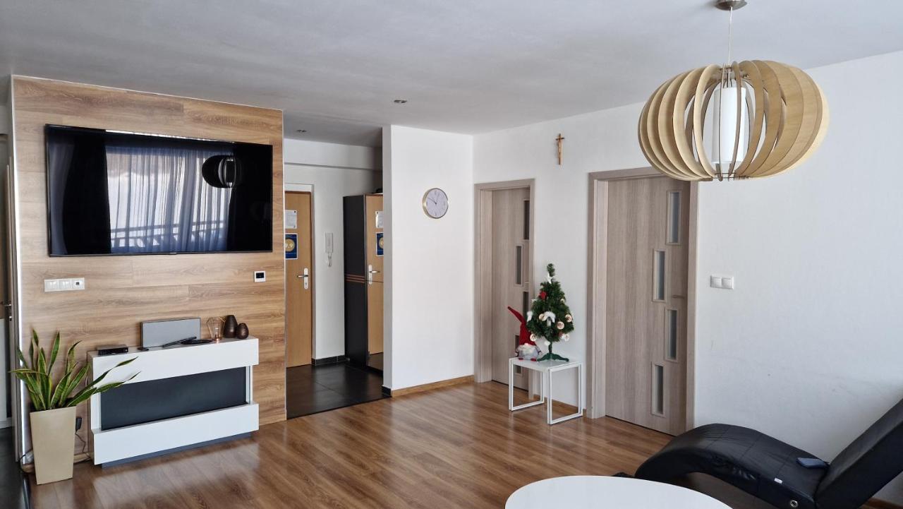 Apartment Panorama 35C - Apartman So Saunou Доновали Екстер'єр фото